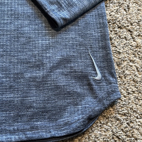 Nike Yoga Men’s Training long sleeve shirt NWT - Picture 2 of 5